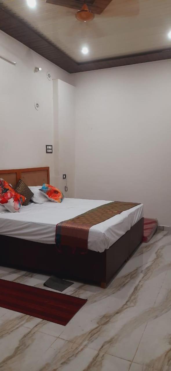 Guest house Rudraksha Kashi By Grb