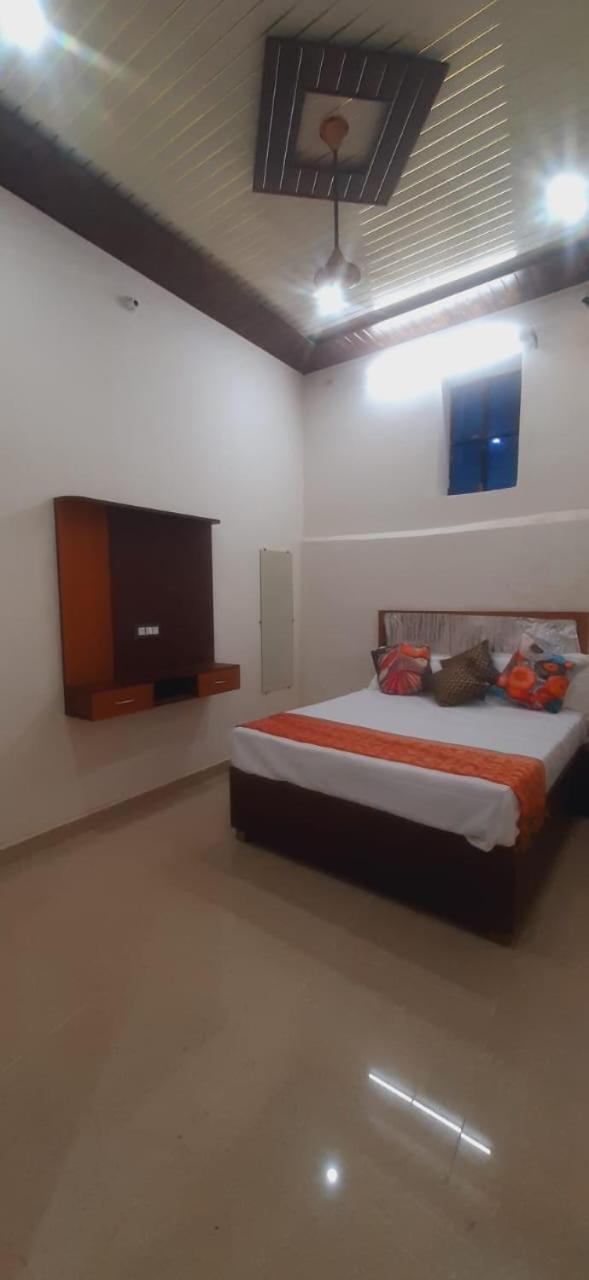 Rudraksha Kashi By Grb Guest house *